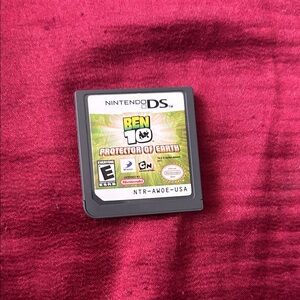 Nintendo DS Game Card Ben 10 Protector of Earth